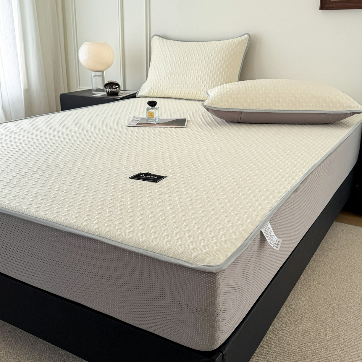 91家纺网 家纺一手货源 找家纺 倾慕家纺 2026春夏新款全PE冰豆豆全包围床笠款凉席席子 菱形泡米白