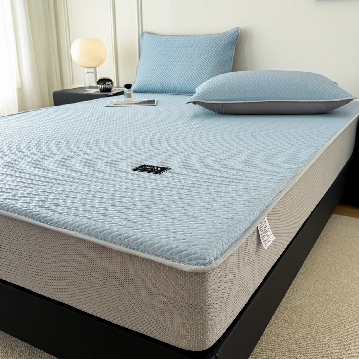 91家纺网 家纺一手货源 找家纺 倾慕家纺 2026春夏新款全PE冰豆豆全包围床笠款凉席席子 箭纹蓝