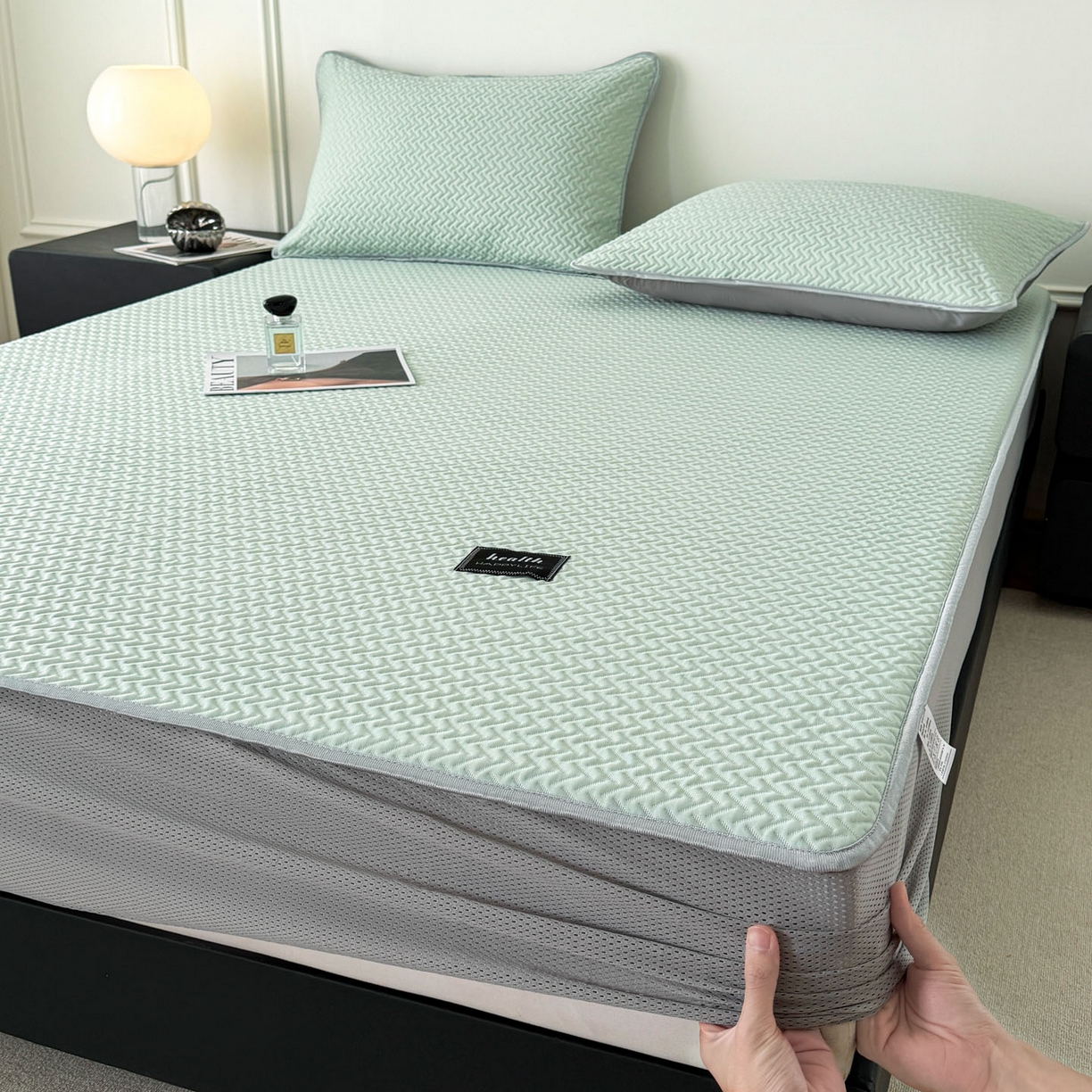 91家纺网 家纺一手货源 找家纺 倾慕家纺 2026春夏新款全PE冰豆豆全包围床笠款凉席席子 箭纹绿