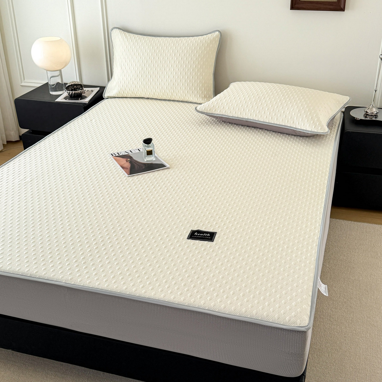 91家纺网 家纺一手货源 找家纺 倾慕家纺 2026春夏新款全PE冰豆豆全包围床笠款凉席席子 菱形泡米白