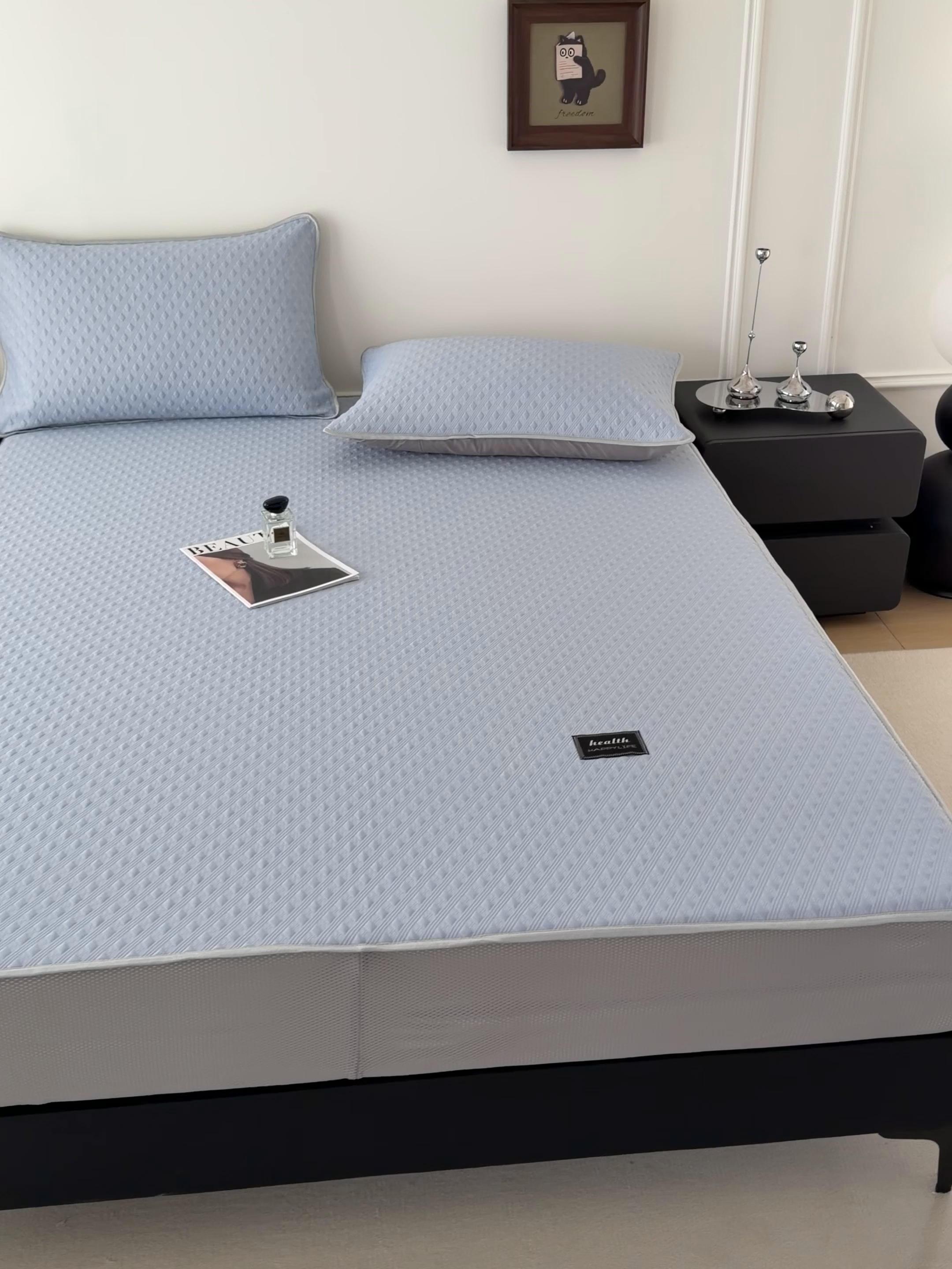 91家纺网 家纺一手货源 找家纺 倾慕家纺 2026春夏新款全PE冰豆豆全包围床笠款凉席席子 菱形泡蓝