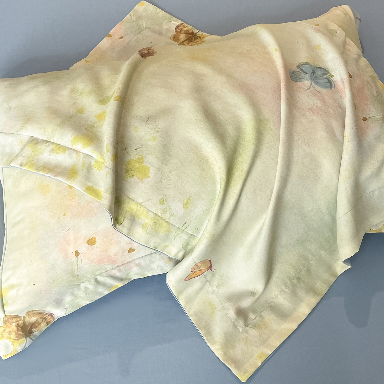 91家纺网 家纺一手货源 找家纺 经年 2026春夏新款天丝数码印花四件套-花漾蝶影 花漾蝶影-绿蓝