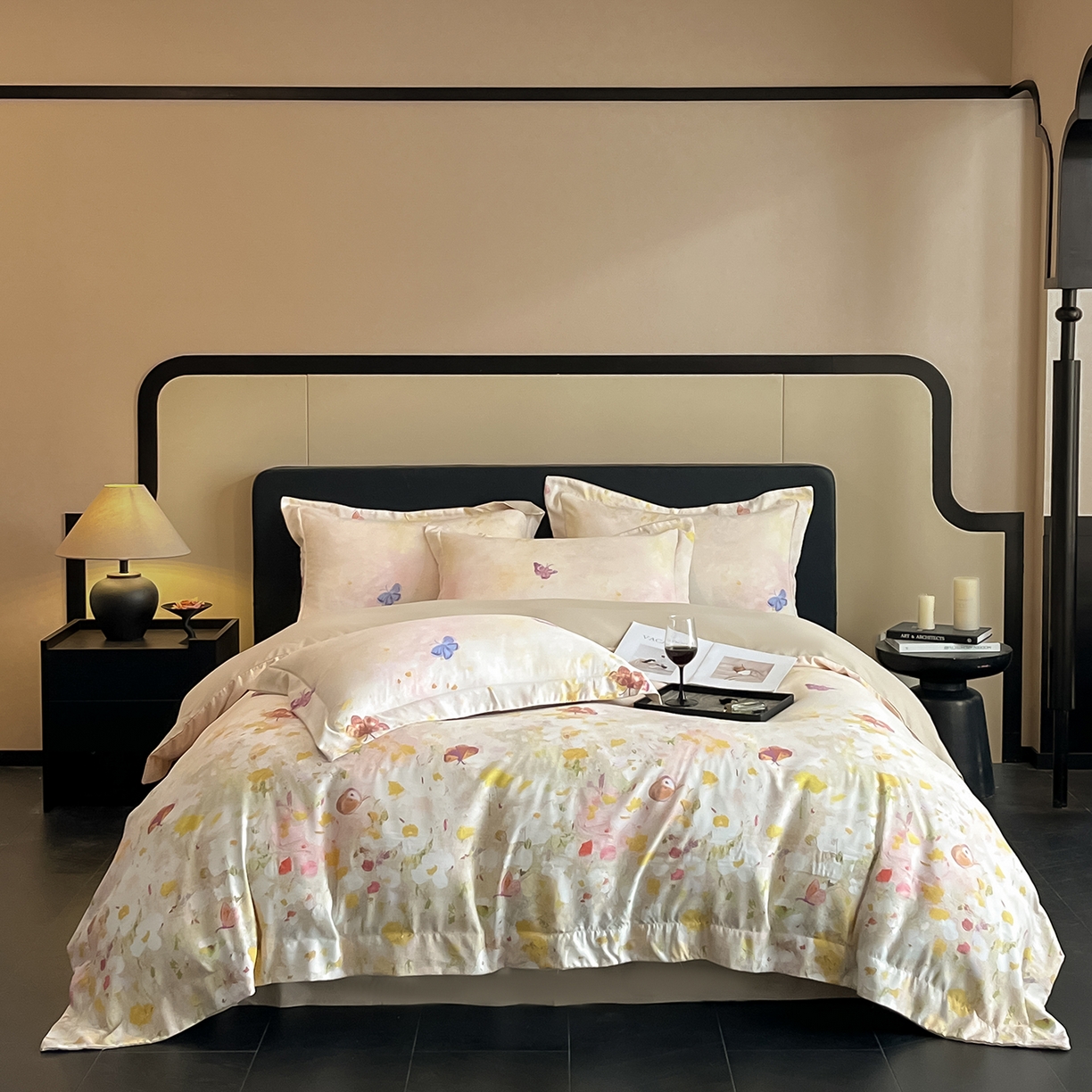 91家纺网 家纺一手货源 找家纺 经年 2026春夏新款天丝数码印花四件套-花漾蝶影 花漾蝶影-香槟