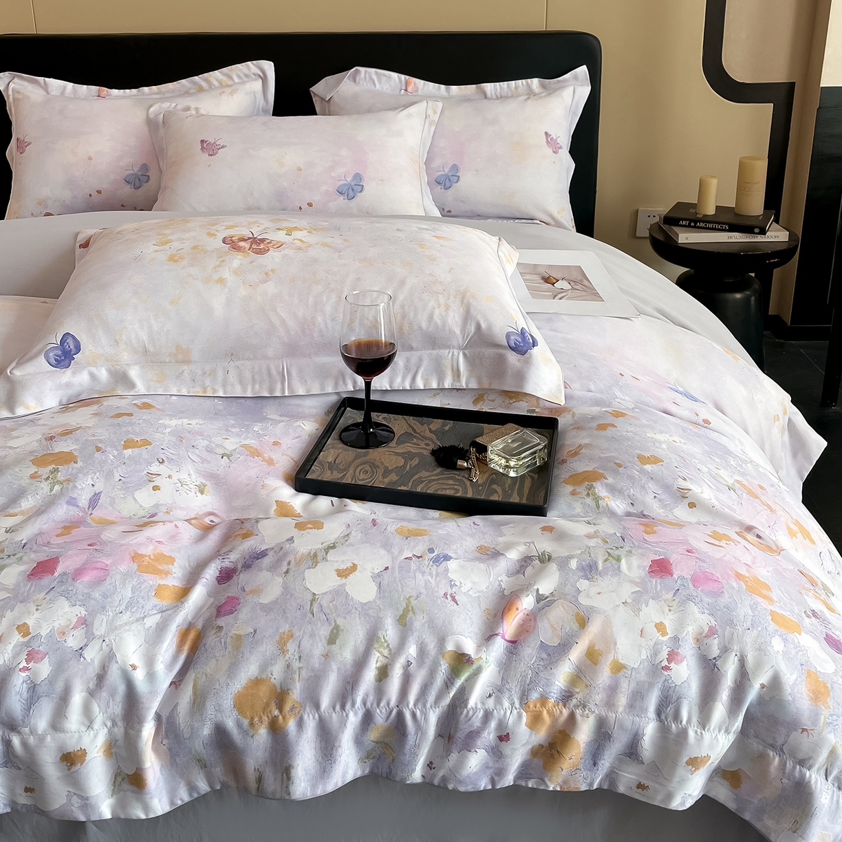 91家纺网 家纺一手货源 找家纺 经年 2026春夏新款天丝数码印花四件套-花漾蝶影 花漾蝶影-紫灰