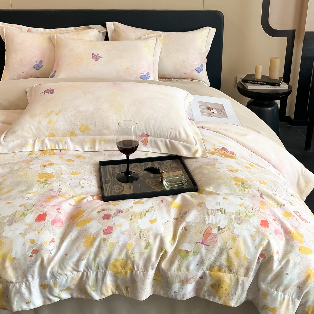 91家纺网 家纺一手货源 找家纺 经年 2026春夏新款天丝数码印花四件套-花漾蝶影 花漾蝶影-香槟