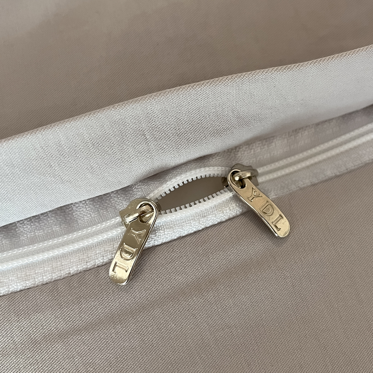 91家纺网 家纺一手货源 找家纺 经年 2026春夏新款天丝数码印花四件套-花漾蝶影 花漾蝶影-紫灰