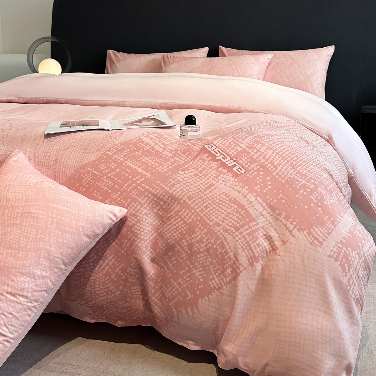 91家纺网 家纺一手货源 找家纺 （总）经年 2026春夏新款天丝数码印花四件套-凛风逸韵