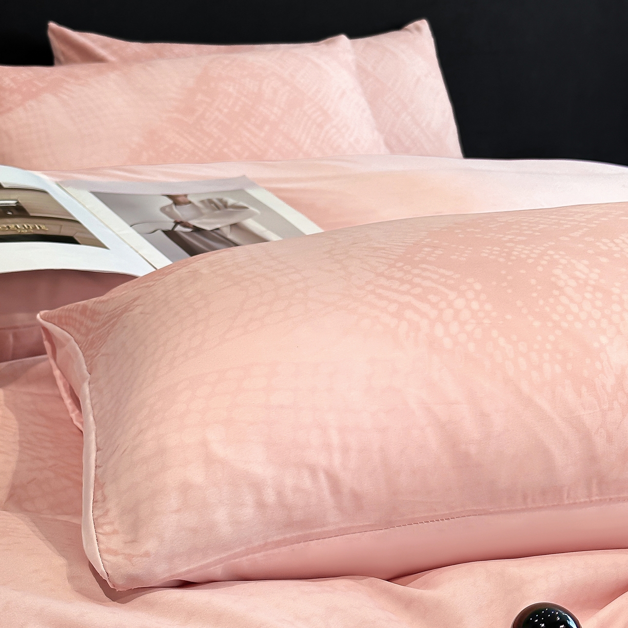 91家纺网 家纺一手货源 找家纺 经年 2026春夏新款天丝数码印花四件套-凛风逸韵 凛风逸韵-粉玉