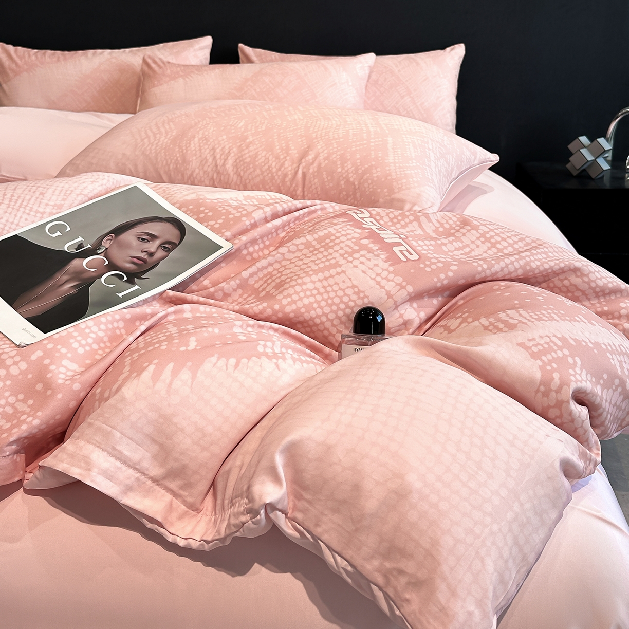 91家纺网 家纺一手货源 找家纺 经年 2026春夏新款天丝数码印花四件套-凛风逸韵 凛风逸韵-粉玉