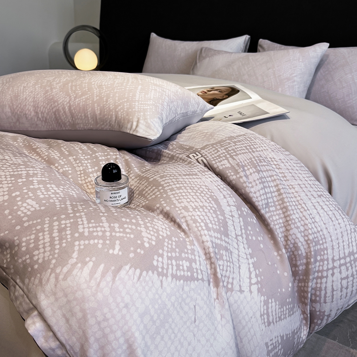 91家纺网 家纺一手货源 找家纺 经年 2026春夏新款天丝数码印花四件套-凛风逸韵 凛风逸韵-爵士灰