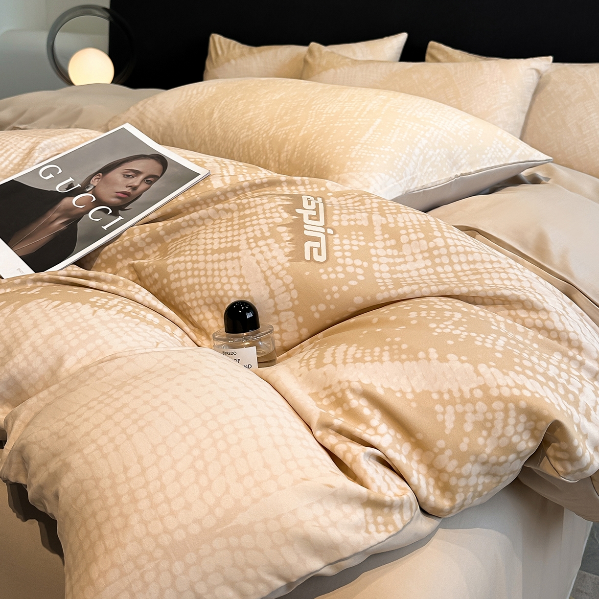 91家纺网 家纺一手货源 找家纺 经年 2026春夏新款天丝数码印花四件套-凛风逸韵 凛风逸韵-香槟