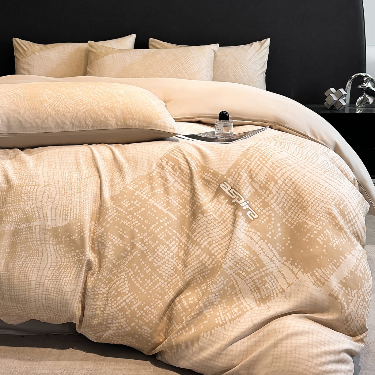 91家纺网 家纺一手货源 找家纺 经年 2026春夏新款天丝数码印花四件套-凛风逸韵 凛风逸韵-香槟