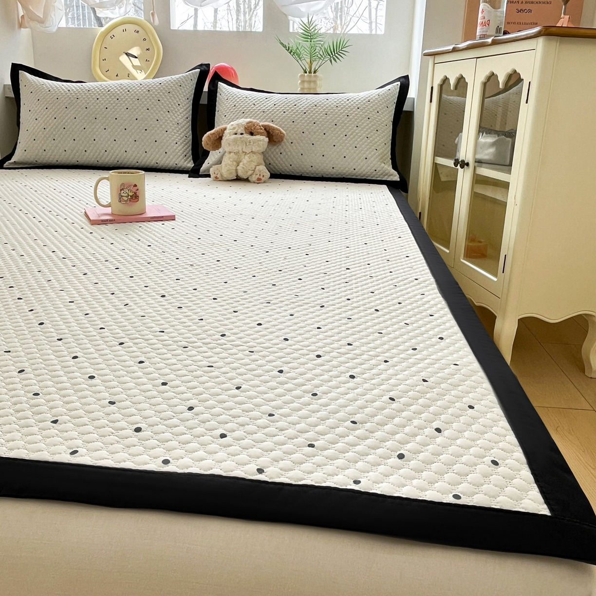 91家纺网 家纺一手货源 找家纺 寐居家纺 2026新款冰豆豆数码印花席三明治底凉席席子 星光点点