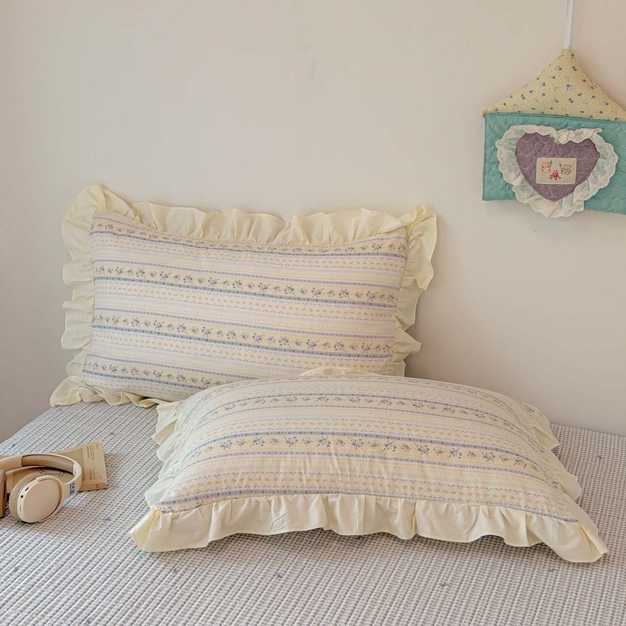 91家纺网 家纺一手货源 找家纺 女子家纺 2026新款全棉花边夏被全棉床盖夏被四件套 素条花-蓝