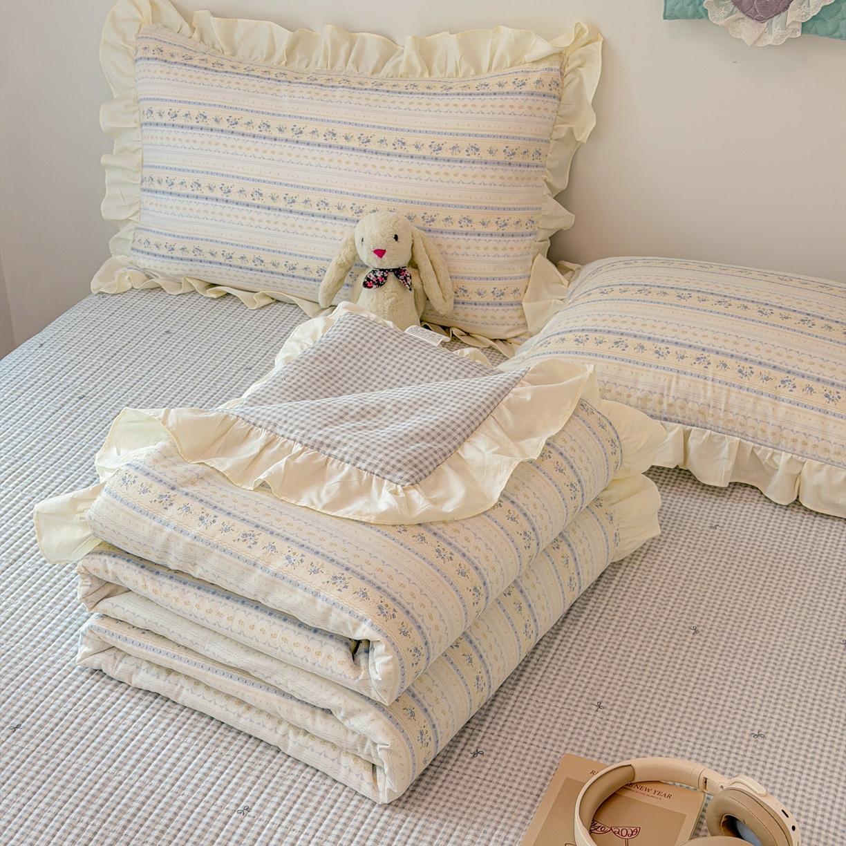 女子家纺 2026新款全棉花边夏被全棉床盖夏被四件套 素条花-蓝