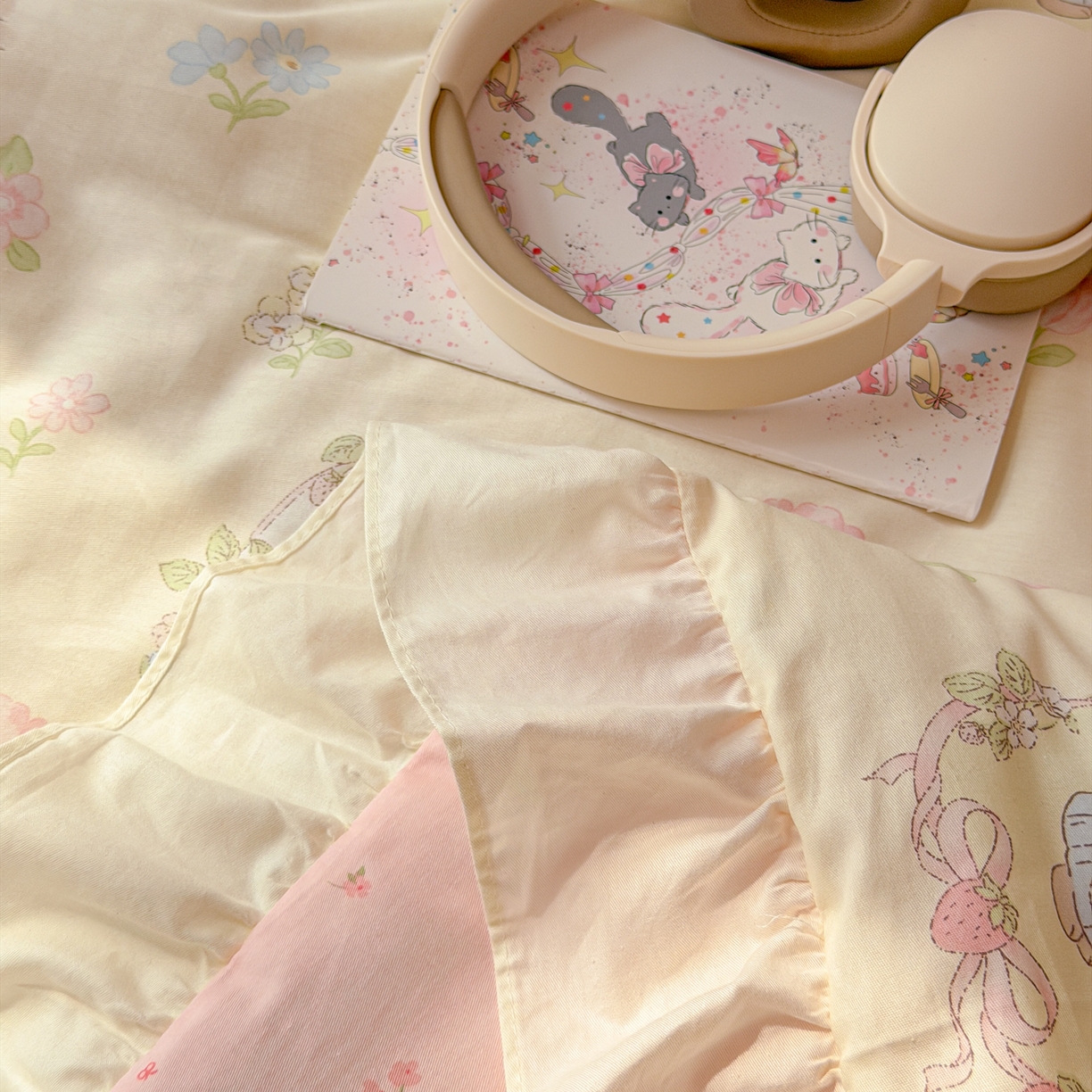 91家纺网 家纺一手货源 找家纺 女子家纺 2026新款全棉花边夏被全棉床盖夏被四件套 云间花信