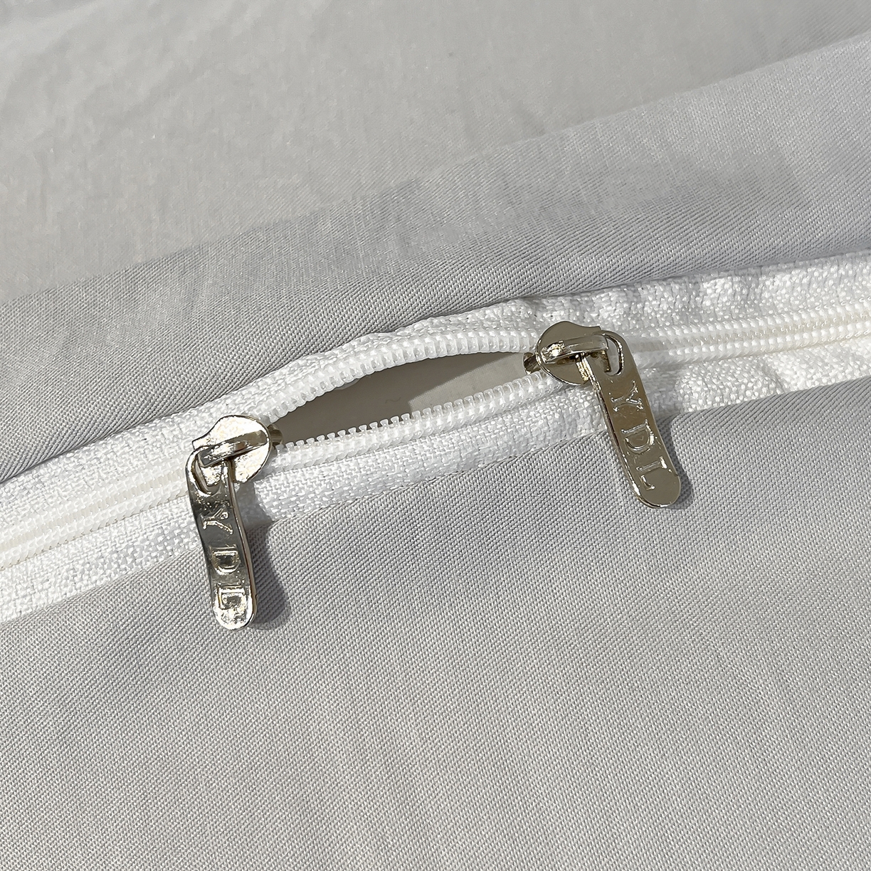 91家纺网 家纺一手货源 找家纺 经年 2026春夏新款天丝刺绣四件套-时光 时光-爵士灰