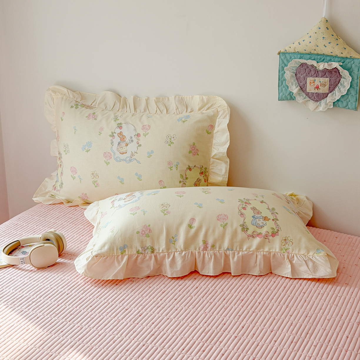 91家纺网 家纺一手货源 找家纺 女子家纺 2026新款全棉花边夏被全棉床盖夏被四件套 云间花信