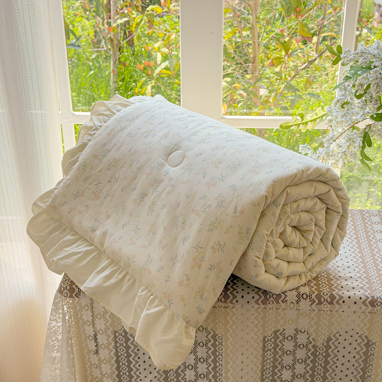 91家纺网 家纺一手货源 找家纺 女子家纺 2026新款全棉花边夏被全棉床盖夏被四件套 晚棠枝语