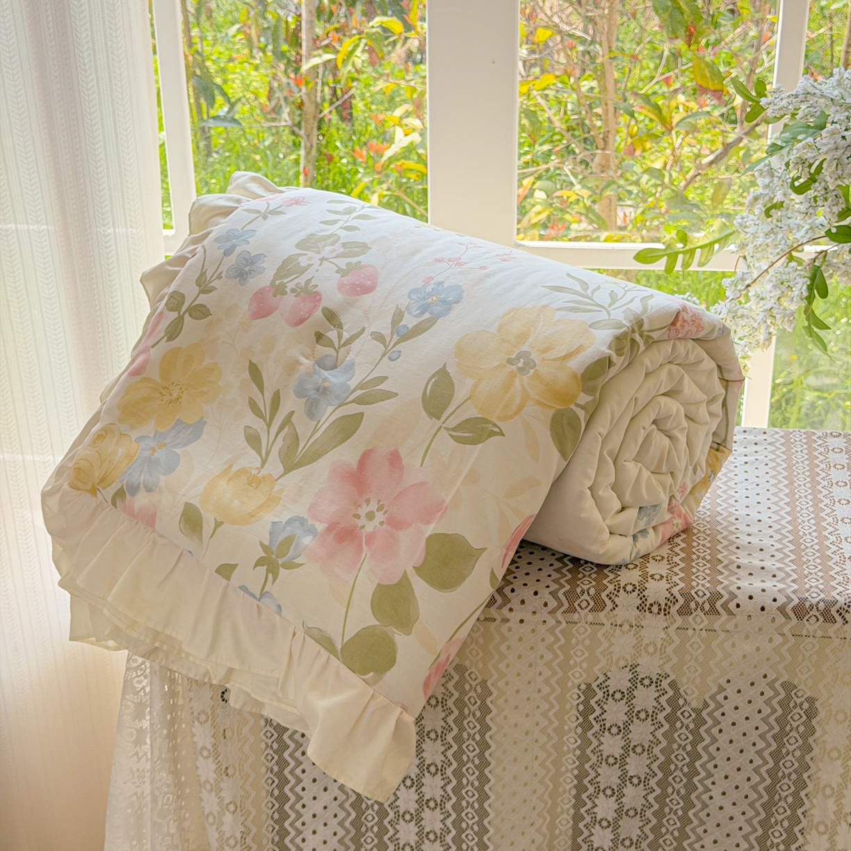 91家纺网 家纺一手货源 找家纺 女子家纺 2026新款全棉花边夏被全棉床盖夏被四件套 蕾丝花镜