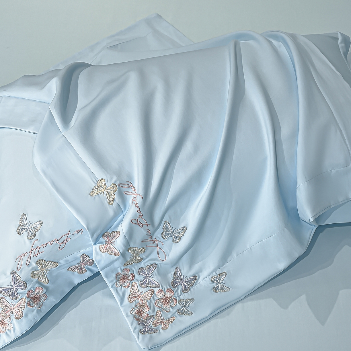 91家纺网 家纺一手货源 找家纺 经年 2026春夏新款天丝刺绣四件套-蝶恋 蝶恋-以太兰