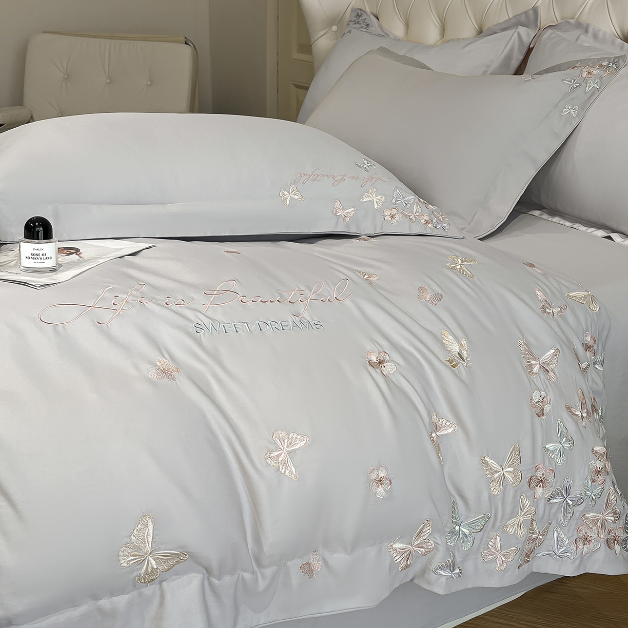 91家纺网 家纺一手货源 找家纺 经年 2026春夏新款天丝刺绣四件套-蝶恋 蝶恋-爵士灰