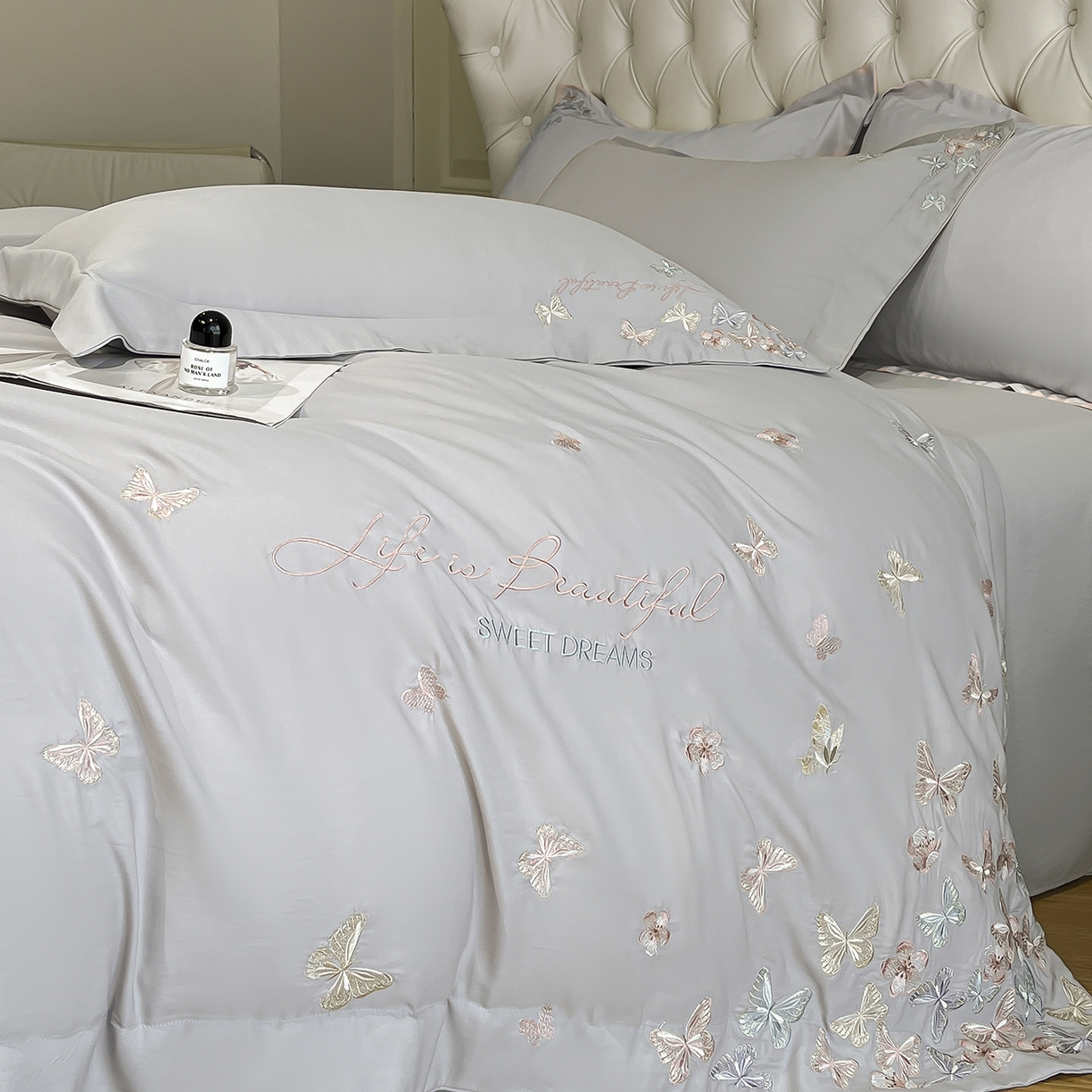 91家纺网 家纺一手货源 找家纺 经年 2026春夏新款天丝刺绣四件套-蝶恋 蝶恋-爵士灰