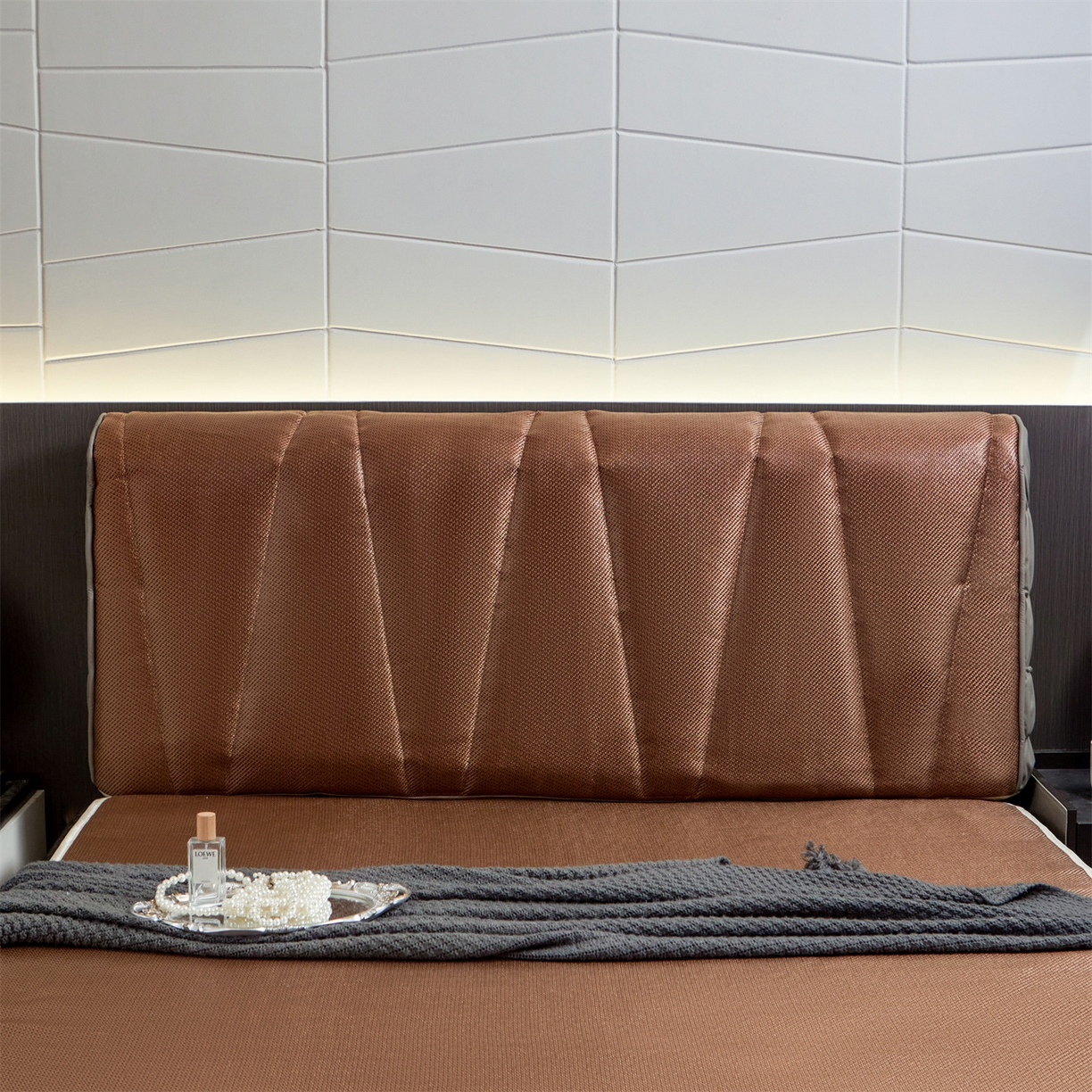 91家纺网 家纺一手货源 找家纺 情恒家纺 2026新款冰藤加厚双面全包床头罩 皇家-咖啡棕 2.4米