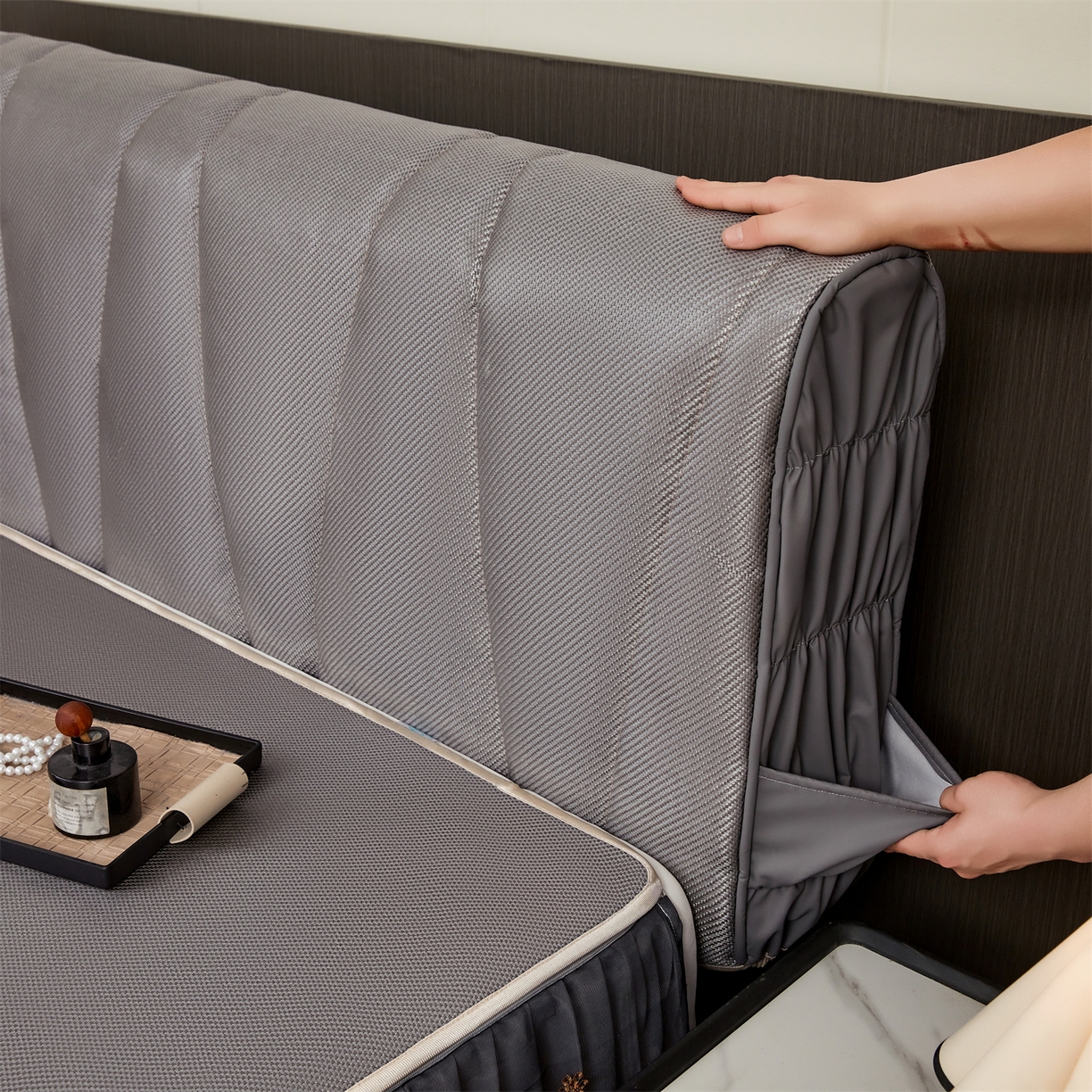 91家纺网 家纺一手货源 找家纺 情恒家纺 2026新款冰藤加厚双面全包床头罩 皇家-高级灰 1.5米