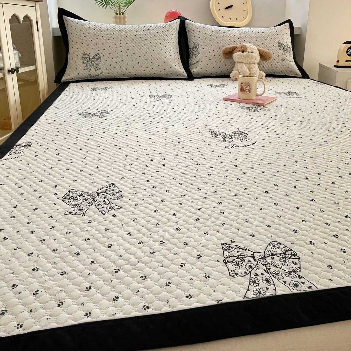 91家纺网 家纺一手货源 找家纺 寐居家纺 2026新款冰豆豆数码印花席三明治底凉席席子 叶语春禾