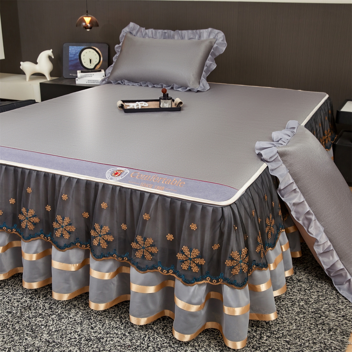 91家纺网 家纺一手货源 找家纺 （总）情恒家纺 2026新款冰藤席可拆卸床裙款凉席席子凉席三件套-皇家