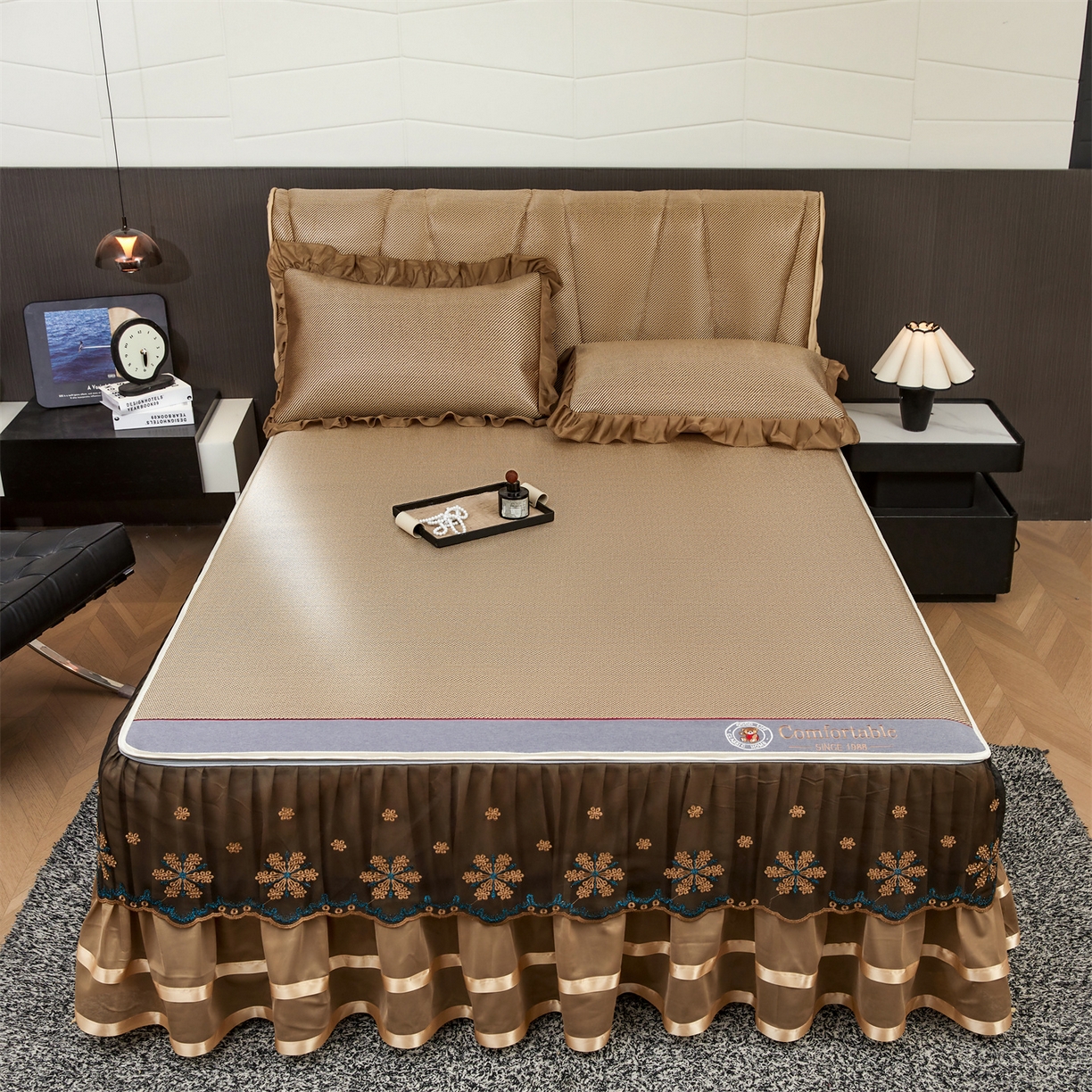 91家纺网 家纺一手货源 找家纺 情恒家纺 2026新款冰藤席可拆卸床裙款凉席席子凉席三件套-皇家 皇家-香槟金