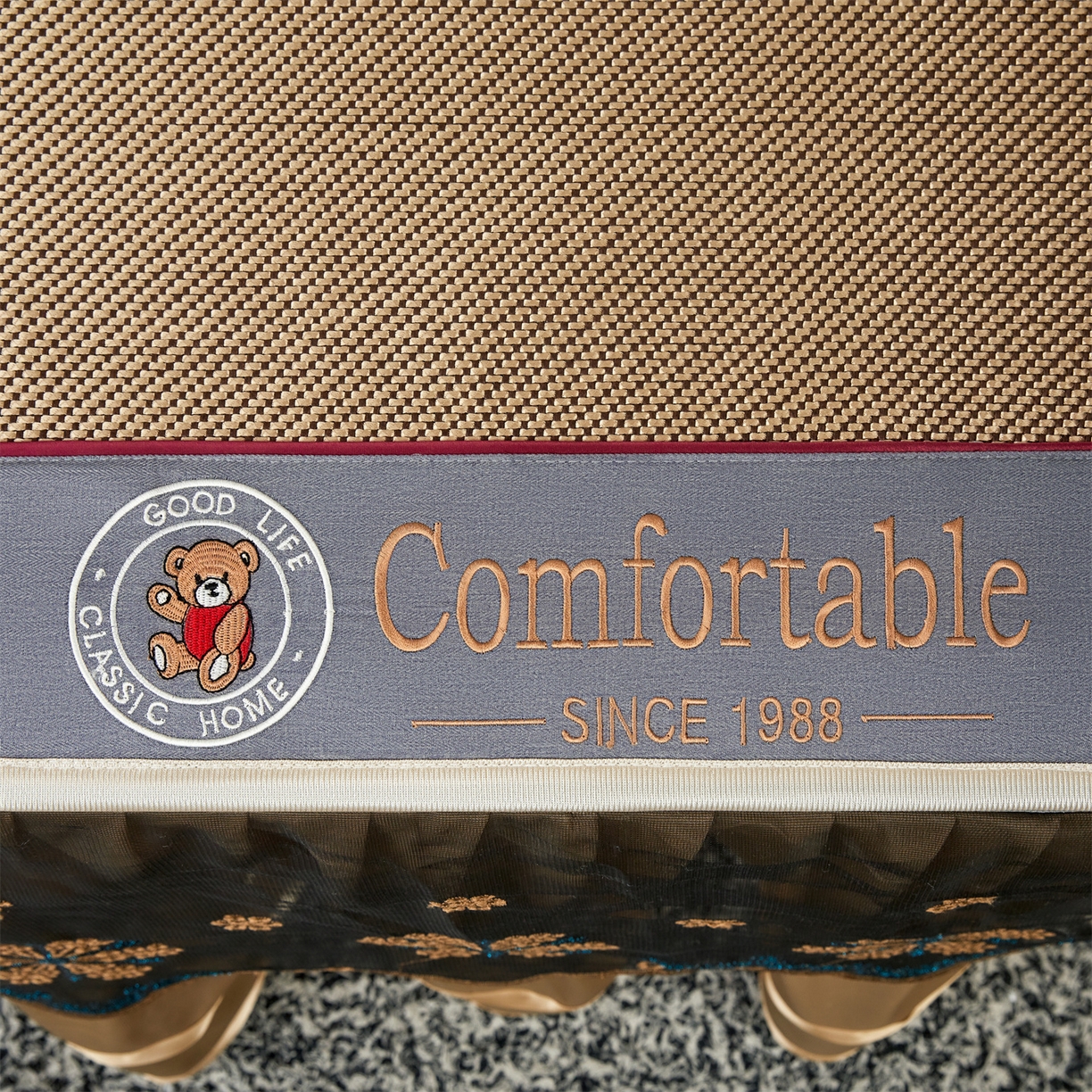 91家纺网 家纺一手货源 找家纺 情恒家纺 2026新款冰藤席可拆卸床裙款凉席席子凉席三件套-皇家 皇家-香槟金