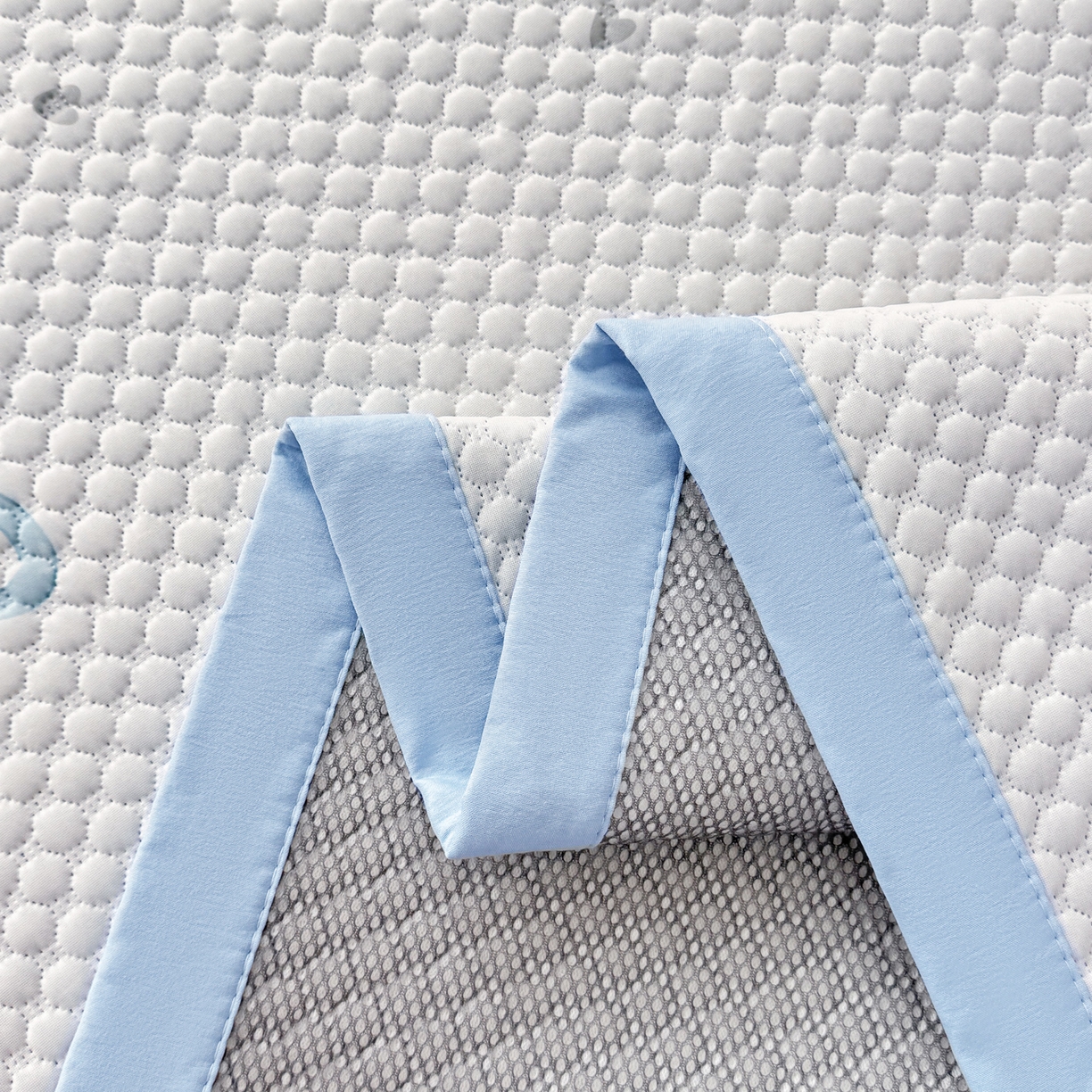 91家纺网 家纺一手货源 找家纺 寐居家纺 2026新款冰豆豆印加绣凉席席子 可爱的夏天