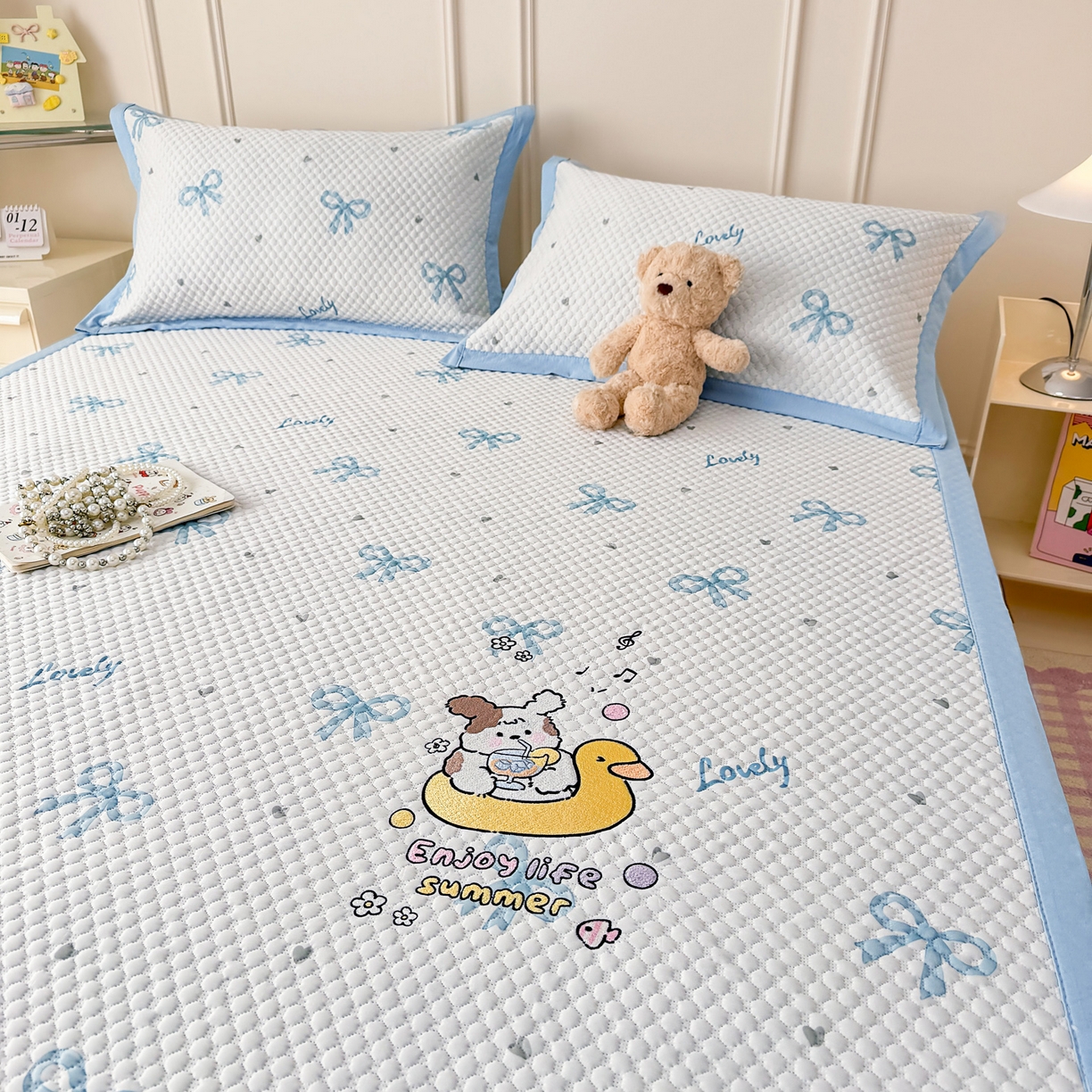 91家纺网 家纺一手货源 找家纺 寐居家纺 2026新款冰豆豆印加绣凉席席子 可爱的夏天