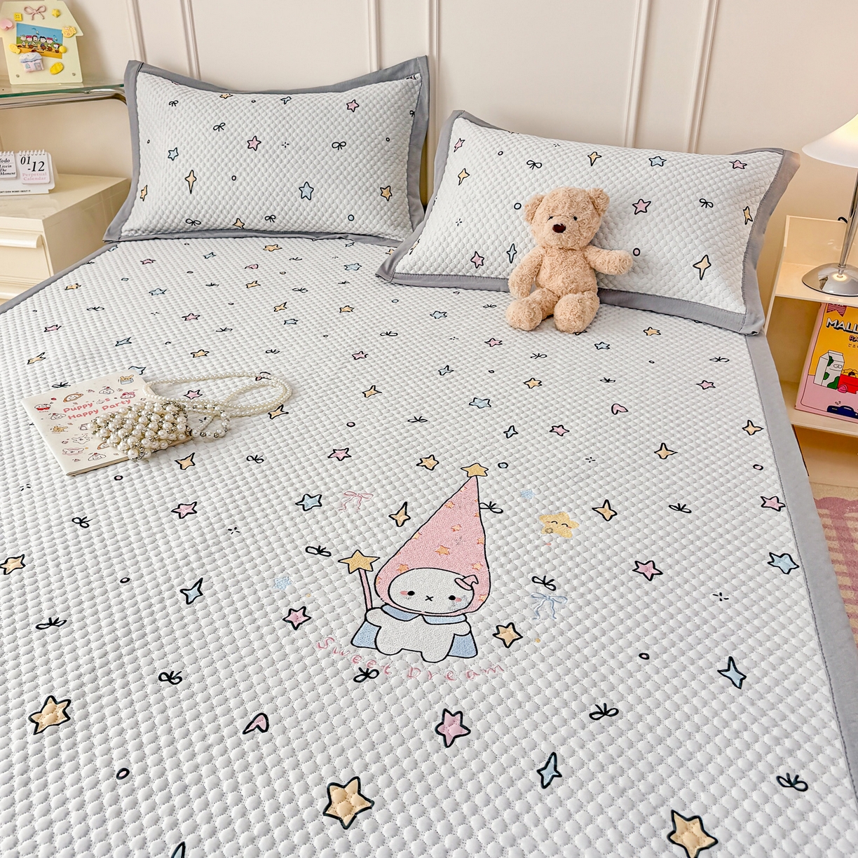 91家纺网 家纺一手货源 找家纺 寐居家纺 2026新款冰豆豆印加绣凉席席子 星辰仙子