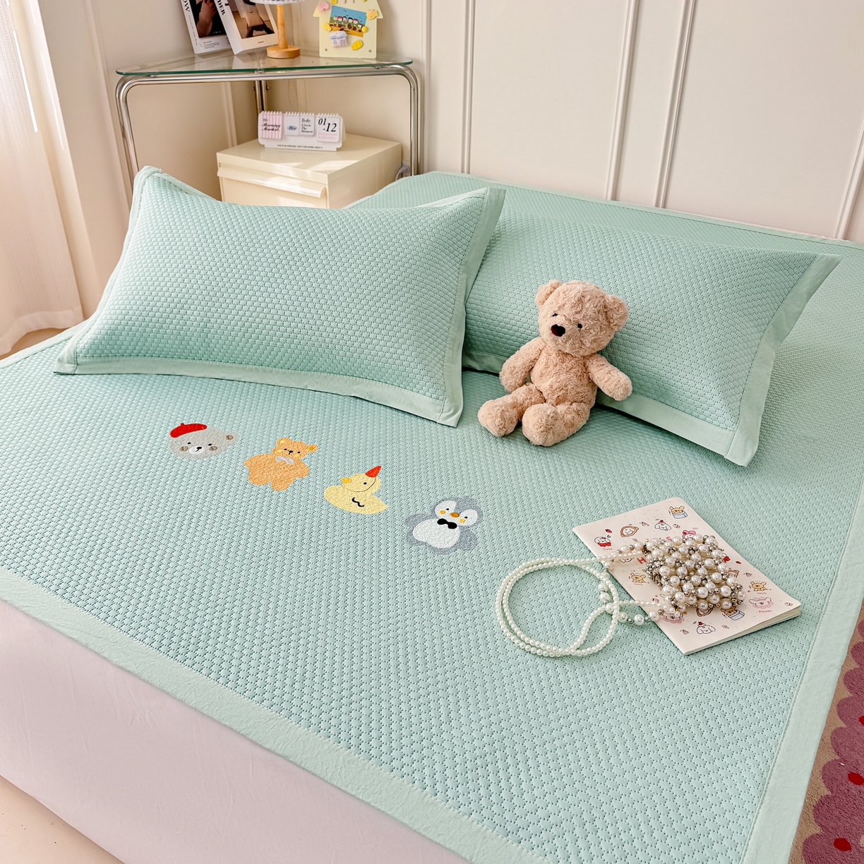 91家纺网 家纺一手货源 找家纺 寐居家纺 2026新款冰豆豆印加绣凉席席子 排排站