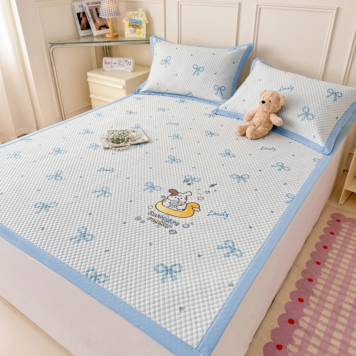 91家纺网 家纺一手货源 找家纺 寐居家纺 2026新款冰豆豆印加绣凉席席子 可爱的夏天