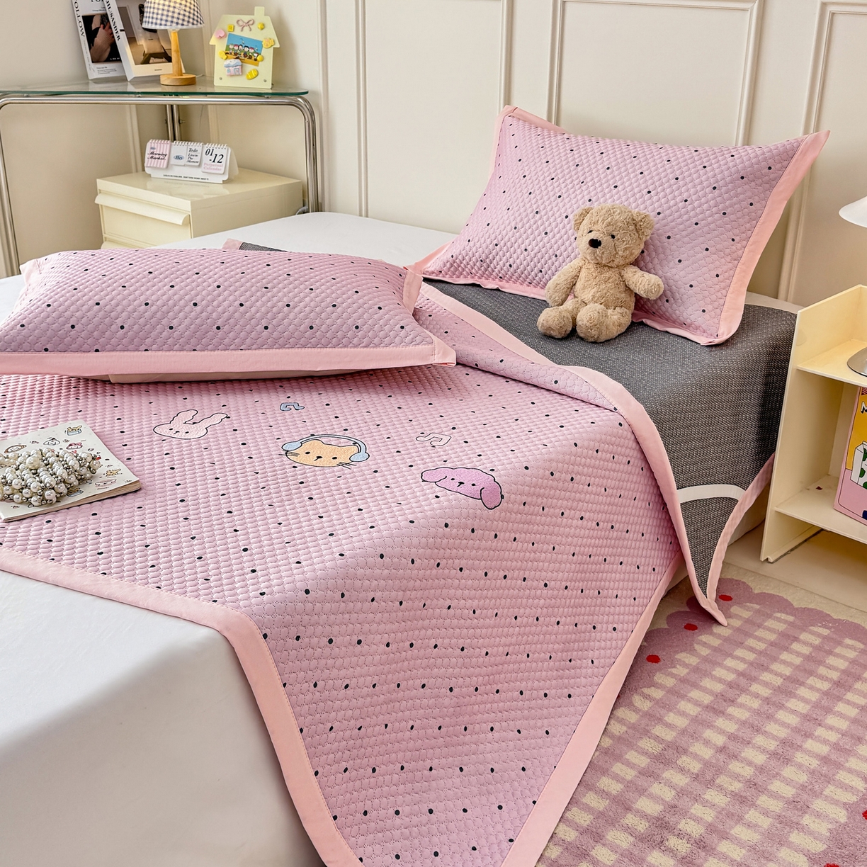 91家纺网 家纺一手货源 找家纺 寐居家纺 2026新款冰豆豆印加绣凉席席子 动感聚会