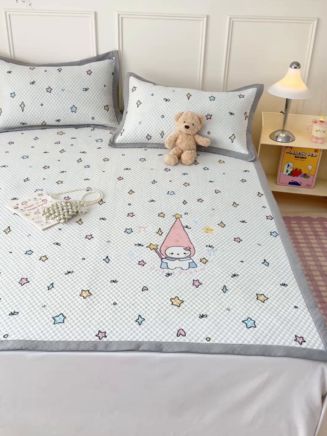 91家纺网 家纺一手货源 找家纺 寐居家纺 2026新款冰豆豆印加绣凉席席子 星辰仙子