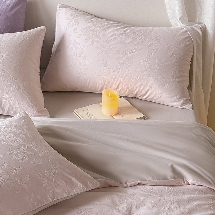 91家纺网 家纺一手货源 找家纺 Mr.pig猪先生水洗棉 2026新款全棉提花夏被-梦想月季（展示价格为控价，实际价格请联系客服） 梦想月季优雅粉