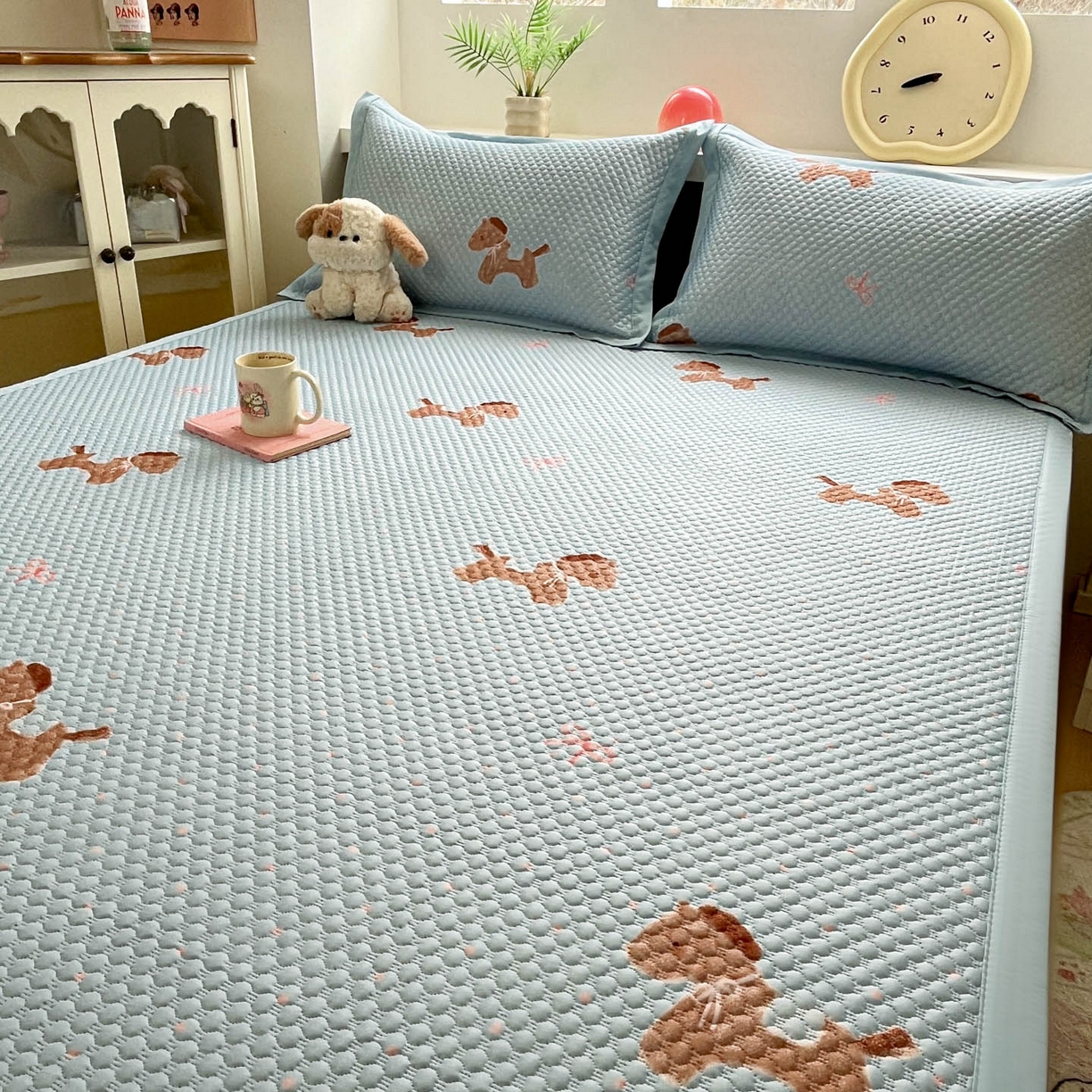 91家纺网 家纺一手货源 找家纺 寐居家纺 2026新款冰豆豆治愈系凉席席子 治愈-木马蓝