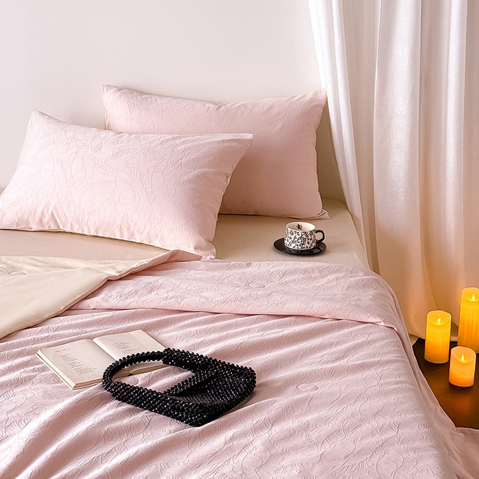 91家纺网 家纺一手货源 找家纺 Mr.pig猪先生水洗棉 2026新款全棉提花夏被-简禾（展示价格为控价，实际价格请联系客服） 简禾泊尔粉