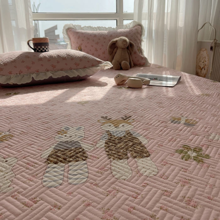 91家纺网 家纺一手货源 找家纺 悦织湾家纺 2026新款印花泡芙棉花边床盖三件套春秋夏秋床罩款三件套轻奢时尚 花边-温馨时光