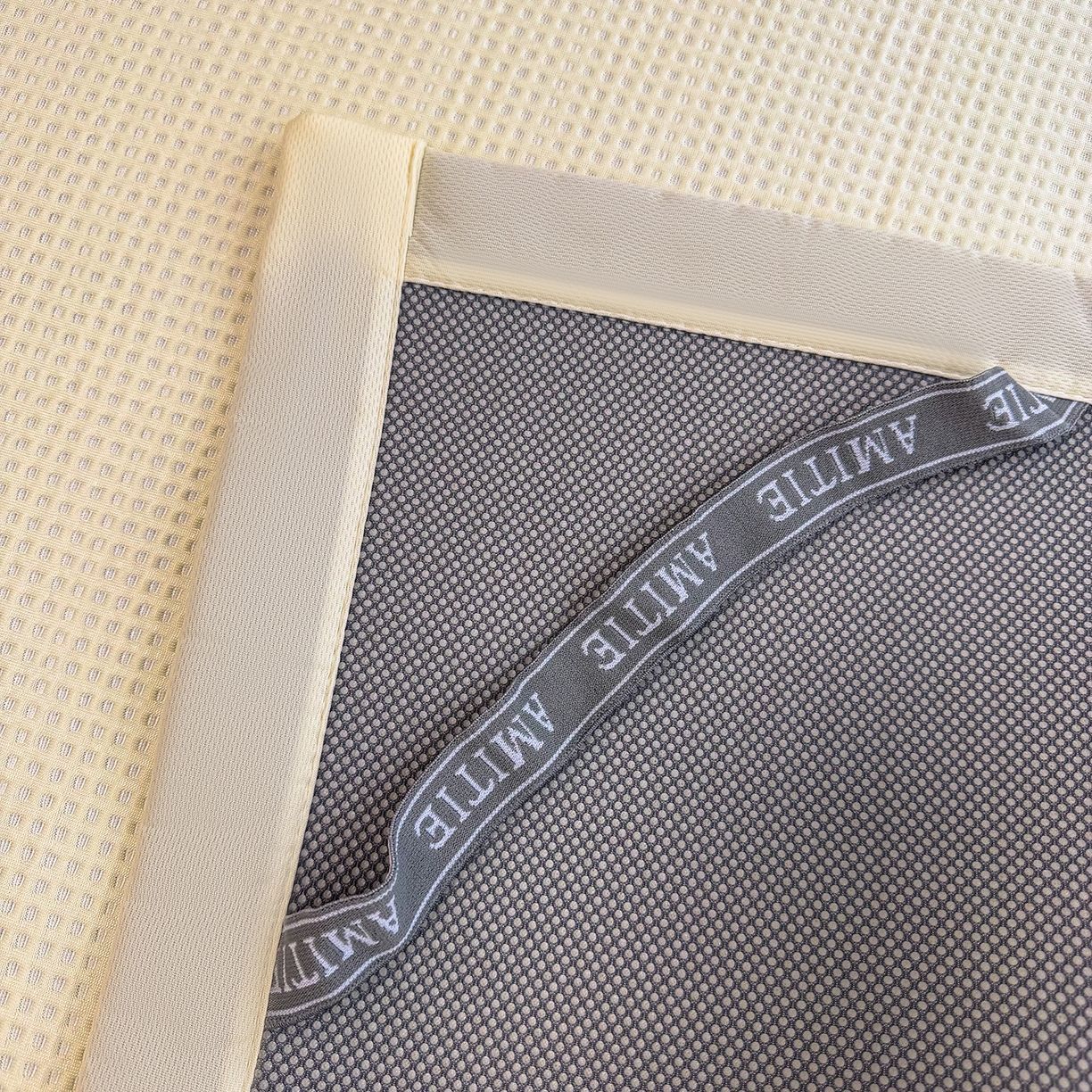 91家纺网 家纺一手货源 找家纺 （总）蓝邻家纺 2026春夏新款PE提花刺绣凉席席子系列-场景一