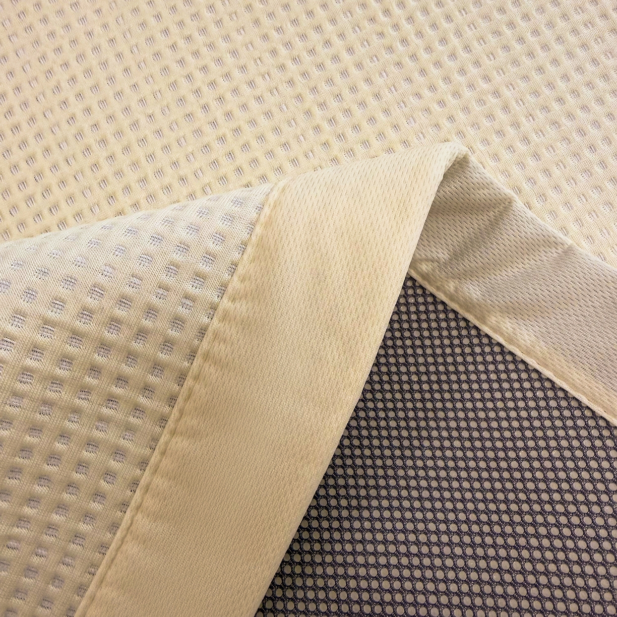 91家纺网 家纺一手货源 找家纺 （总）蓝邻家纺 2026春夏新款PE提花刺绣凉席席子系列-场景一