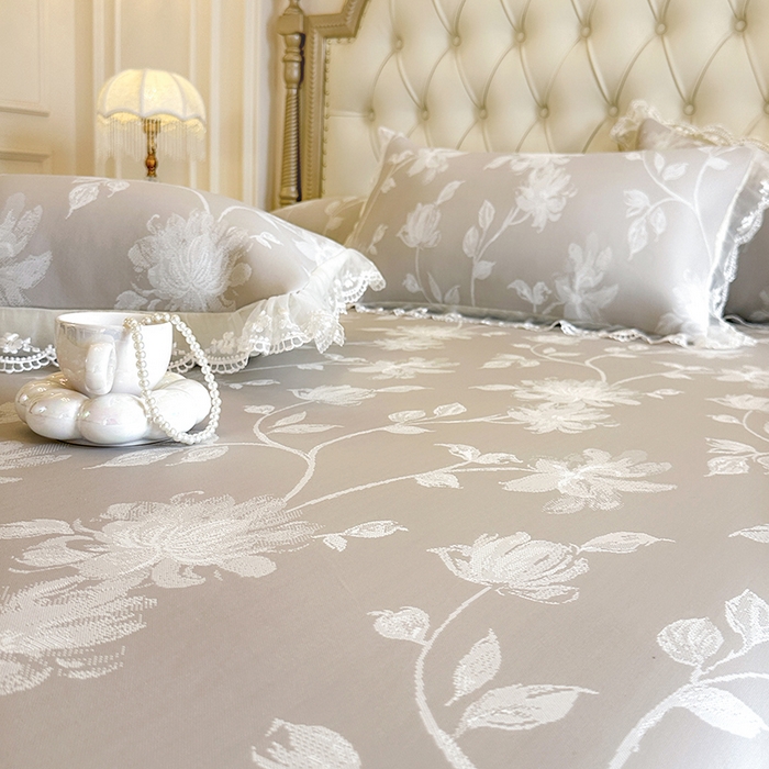 91家纺网 家纺一手货源 找家纺 网红馆（ck家纺） 2026新款冰丝夏被床裙款凉席三件套-花叶倾城 花叶倾城-灰