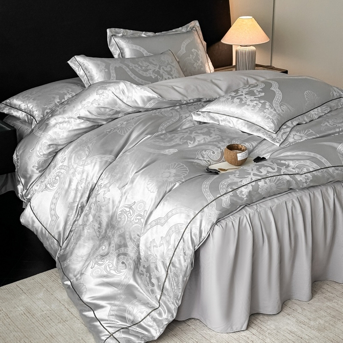 91家纺网 家纺一手货源 找家纺 韩秀家纺 2026新款A类亮丝提花立体浮雕贡缎臻棉床裙四件套 云缎雅颂-灰