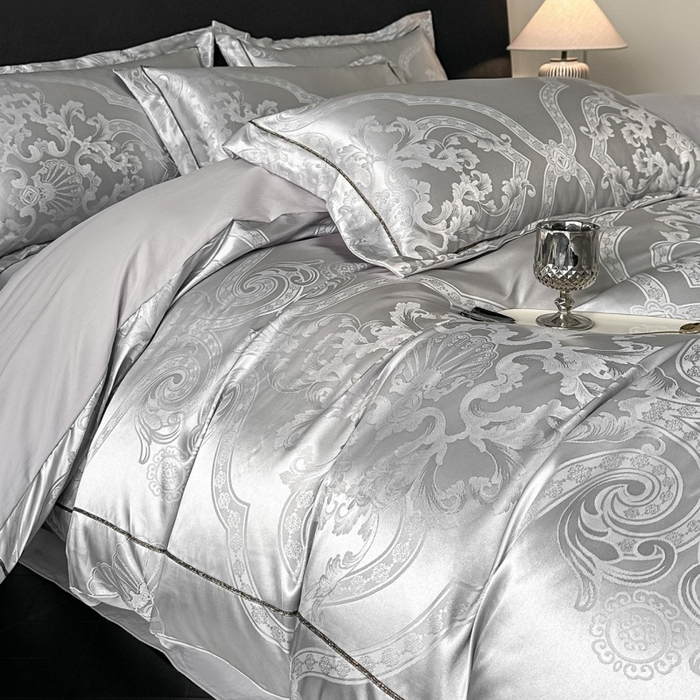 91家纺网 家纺一手货源 找家纺 韩秀家纺 2026新款A类亮丝提花立体浮雕贡缎臻棉床裙四件套 云缎雅颂-灰