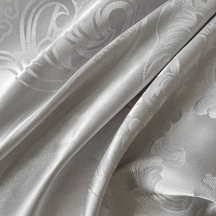 91家纺网 家纺一手货源 找家纺 韩秀家纺 2026新款A类亮丝提花立体浮雕贡缎臻棉床裙四件套 云缎雅颂-灰